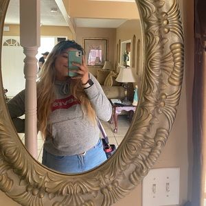 Meet your Posher, Anahi